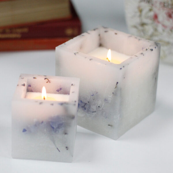 Enchanted Glowing Soy Wax Candle - Lavender 2